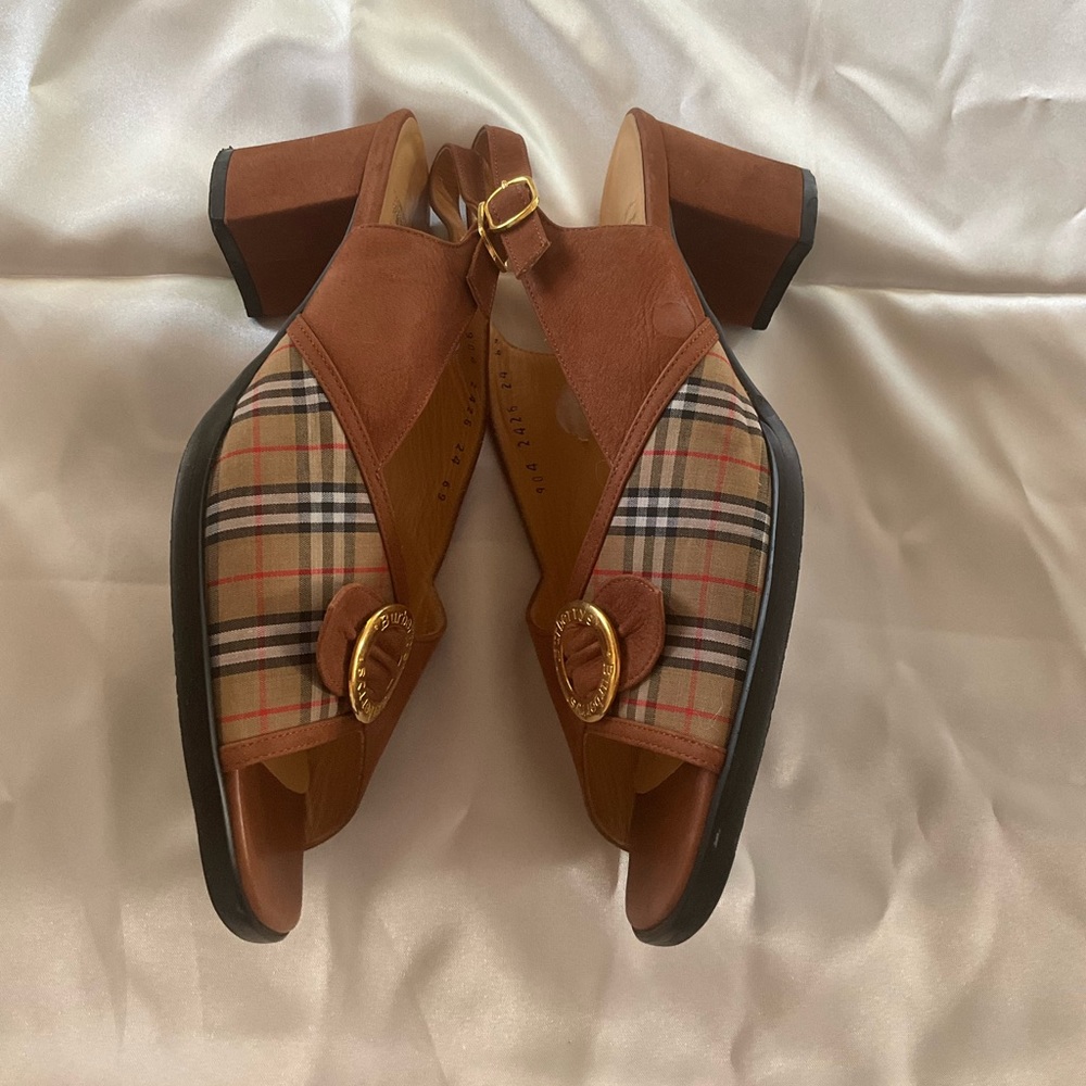 Burberry Sandals - Picture 2 of 12